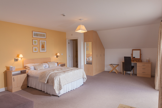 Whitton Lodge Aug 2015 (04)